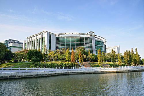 华南地区最好的20所大学，可分为5档，适合不同分数考生报考