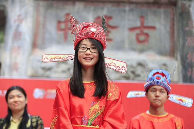 江苏高考分数线公布，高考大省怎么了，最高分才661？