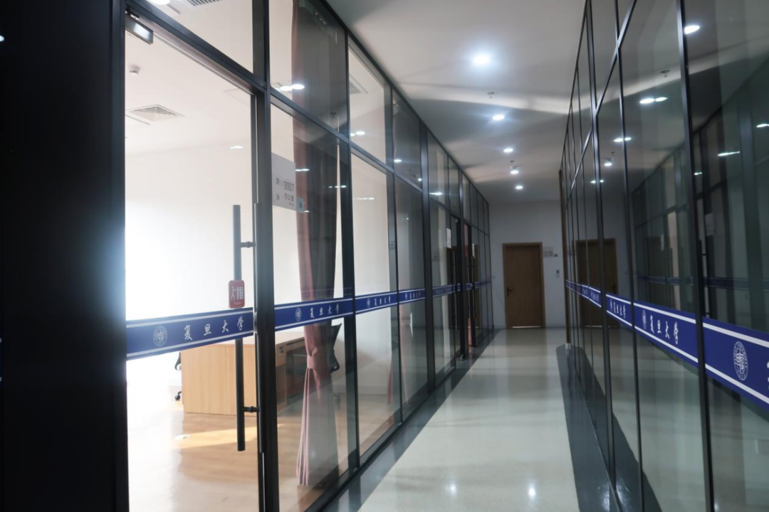 夏日运动好去处+1！江湾校区综合体育馆等你来！