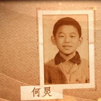 清醒的何炅：不签经纪公司，在湖南卫视兼职，独闯娱乐圈28年