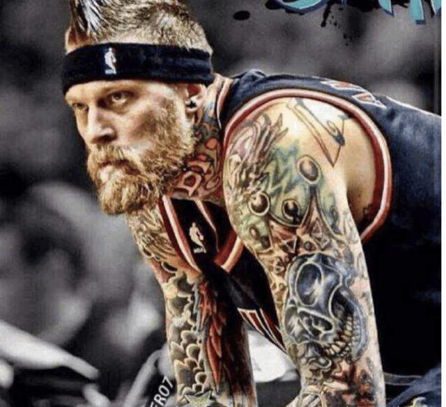纹身的nba球星有哪些（NBA球星纹身的含义：皮尔斯和詹姆斯纹的一样，“鸟人”纹上翅膀）
