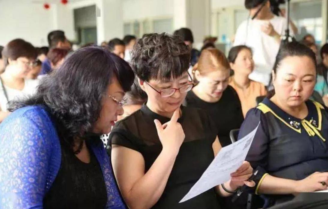 高考430分，选“公办专科”还是“民办本科”？三本生告诉你答案