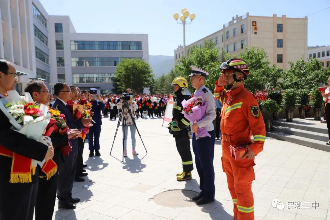 礼敬先贤，感恩师长