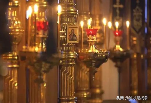 俄罗斯最大的人质劫持事件，普京双手掩面，人生第一次跪在神像前