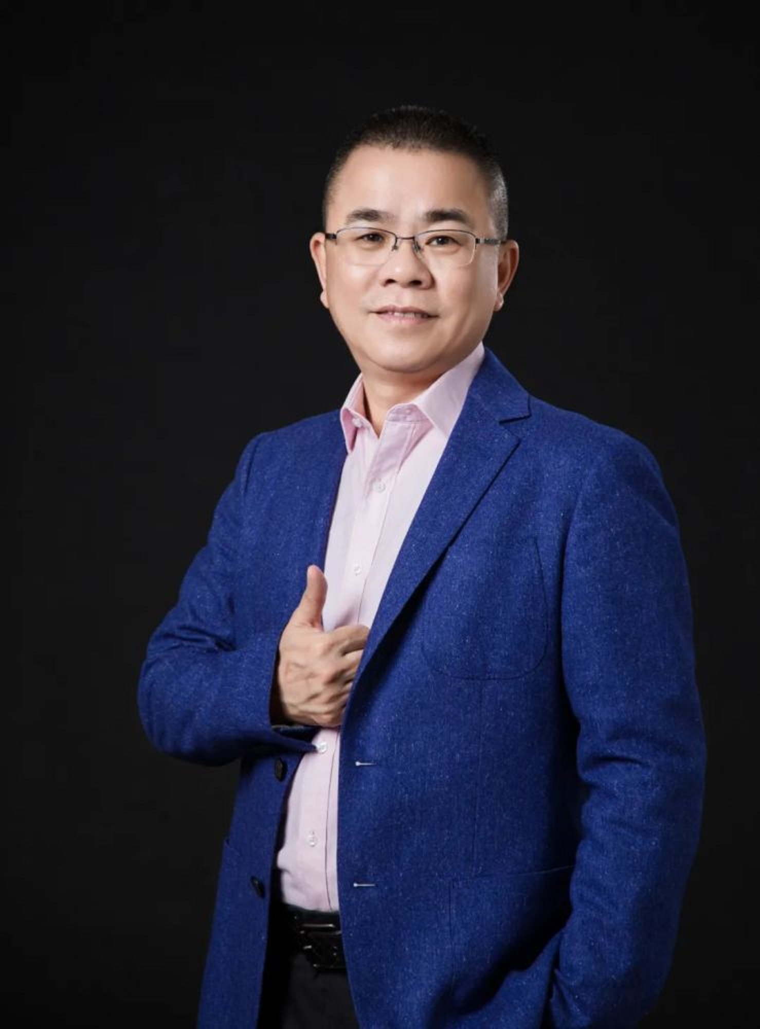 广东汕尾第一大富豪：57岁IPO敲钟，坐拥454亿元财富