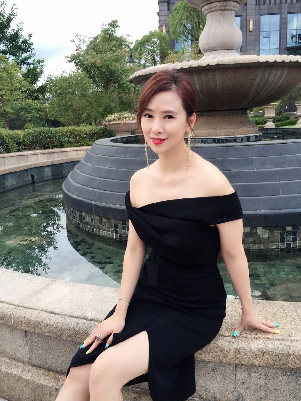 我是赵传奇十四集(著名女星翁虹：曾被骗婚，再婚嫁普通的小丈夫，定居上海很幸福)