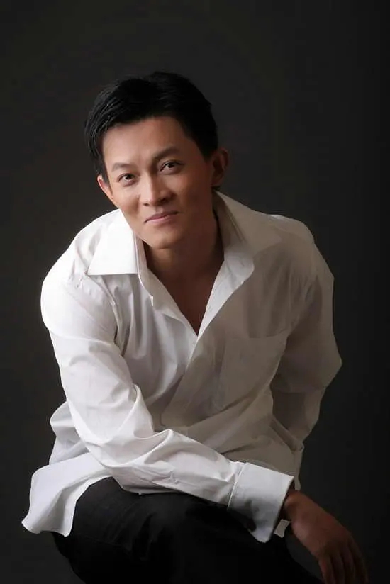 杨志刚与女演员拍亲热戏前,向老婆汇报:我心里把她当成你