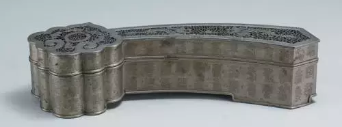 别有情趣的香炉,燃尽后的香灰是一幅画!