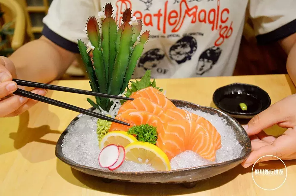 银川最美居酒屋，深藏大树下