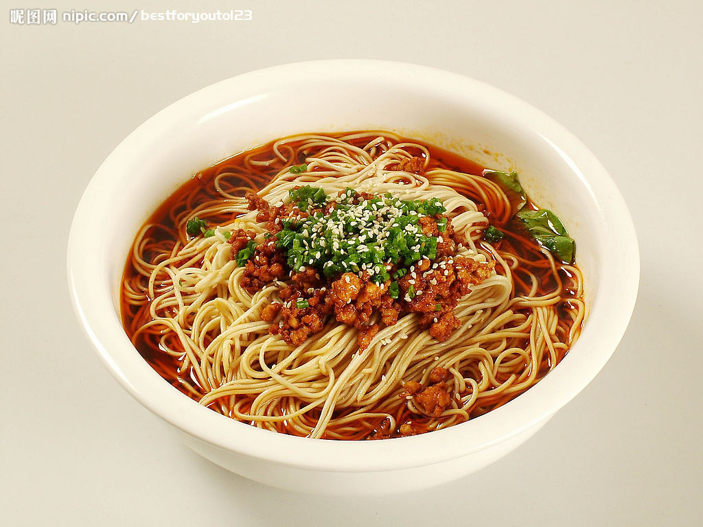 北方的早点基本都是以各种各样的面食为主,常见的就有包子馒头,面条