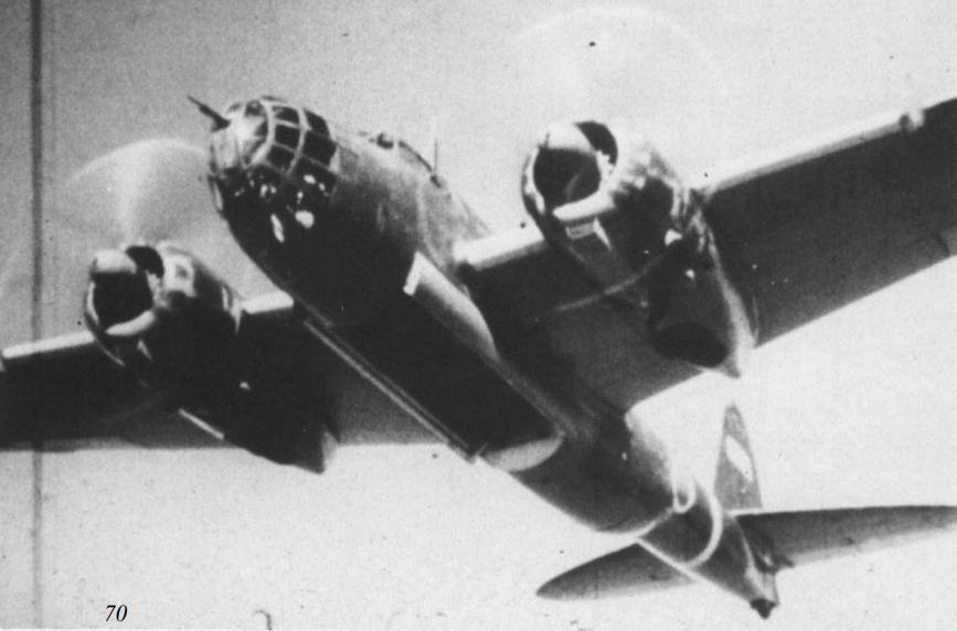 “抄”来的模样，逞凶一时又迅速过时，日本99式双发轻型轰炸机