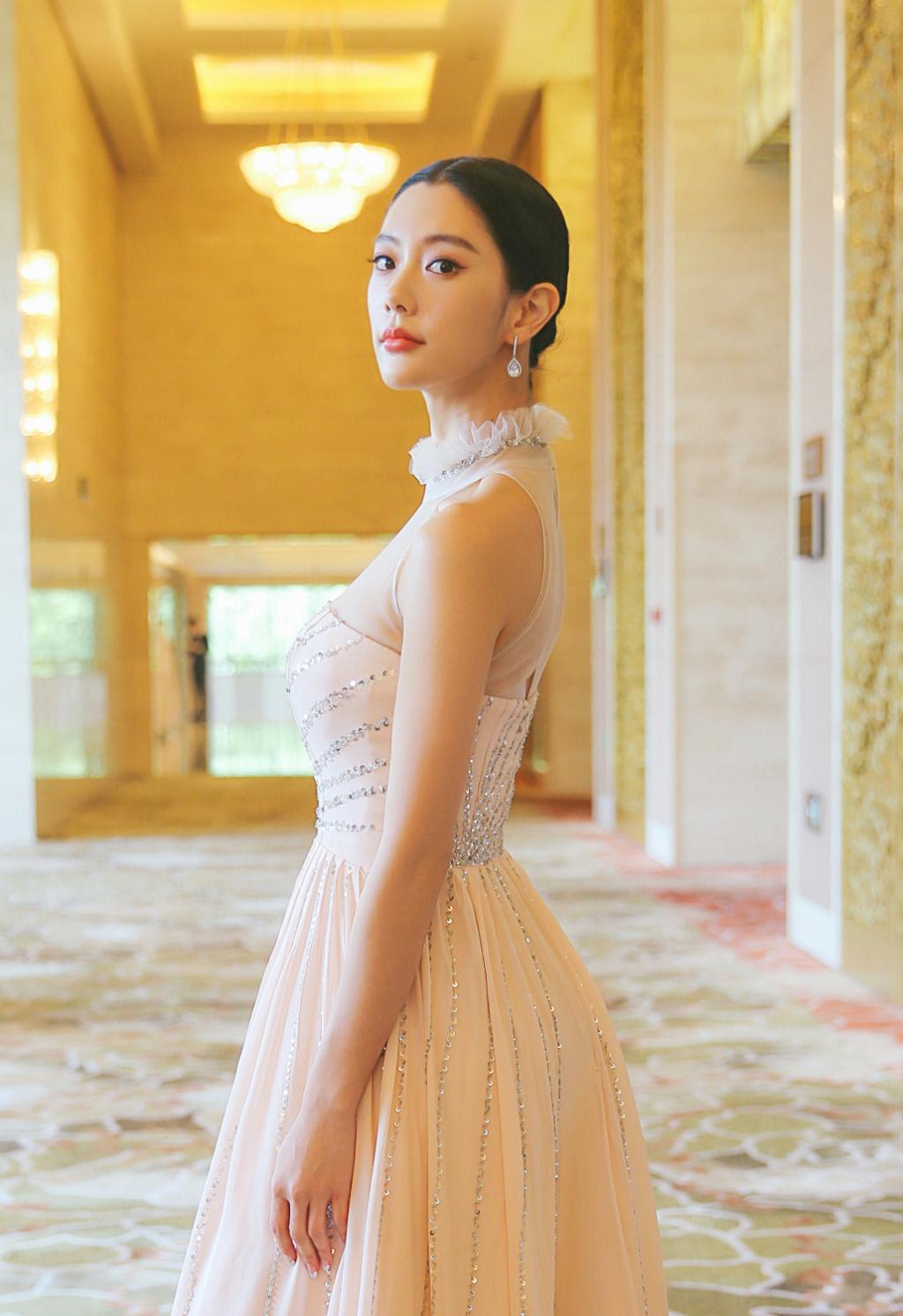 亚洲最具魅力女性Top10榜单：综合气质、才艺与影响力评选