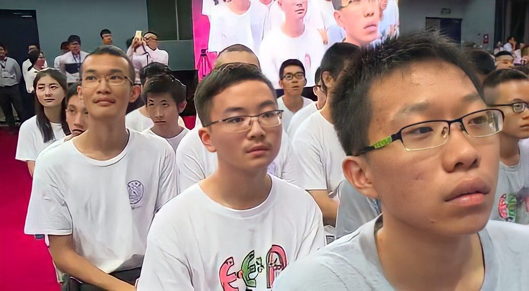 天才少年盛一博：7岁上初中，13岁高考645分上清华，为何如此牛？