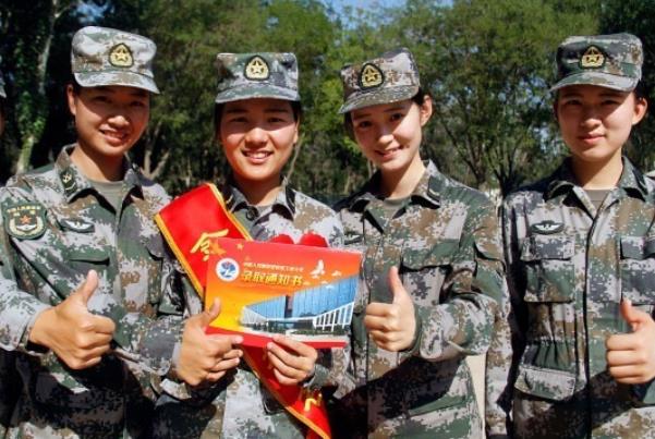 2021女兵报名开始了，征兵要求有新变化，女大学生实习期也可参军