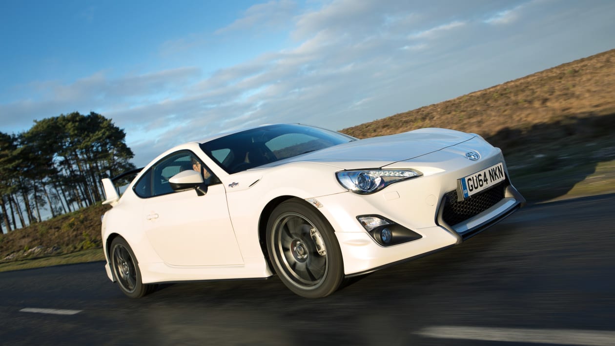 简单聊聊丰田gt86,一台能找回激情岁月的性能跑车