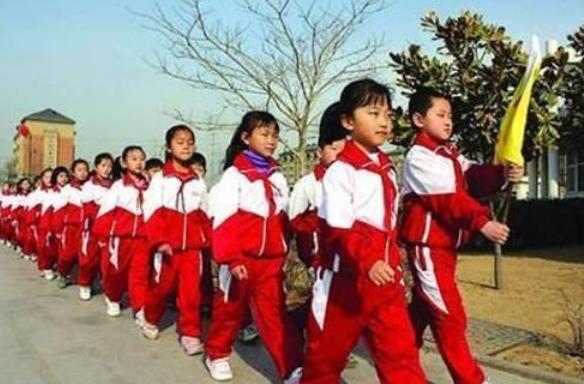 上海一家长真勇敢，竟在学校告知书上签“不同意”，官方给出回应