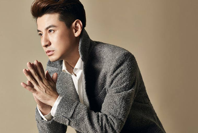 相恋17天就闪婚、5年无子婚姻一向恩爱，他真出轨女合伙人了？