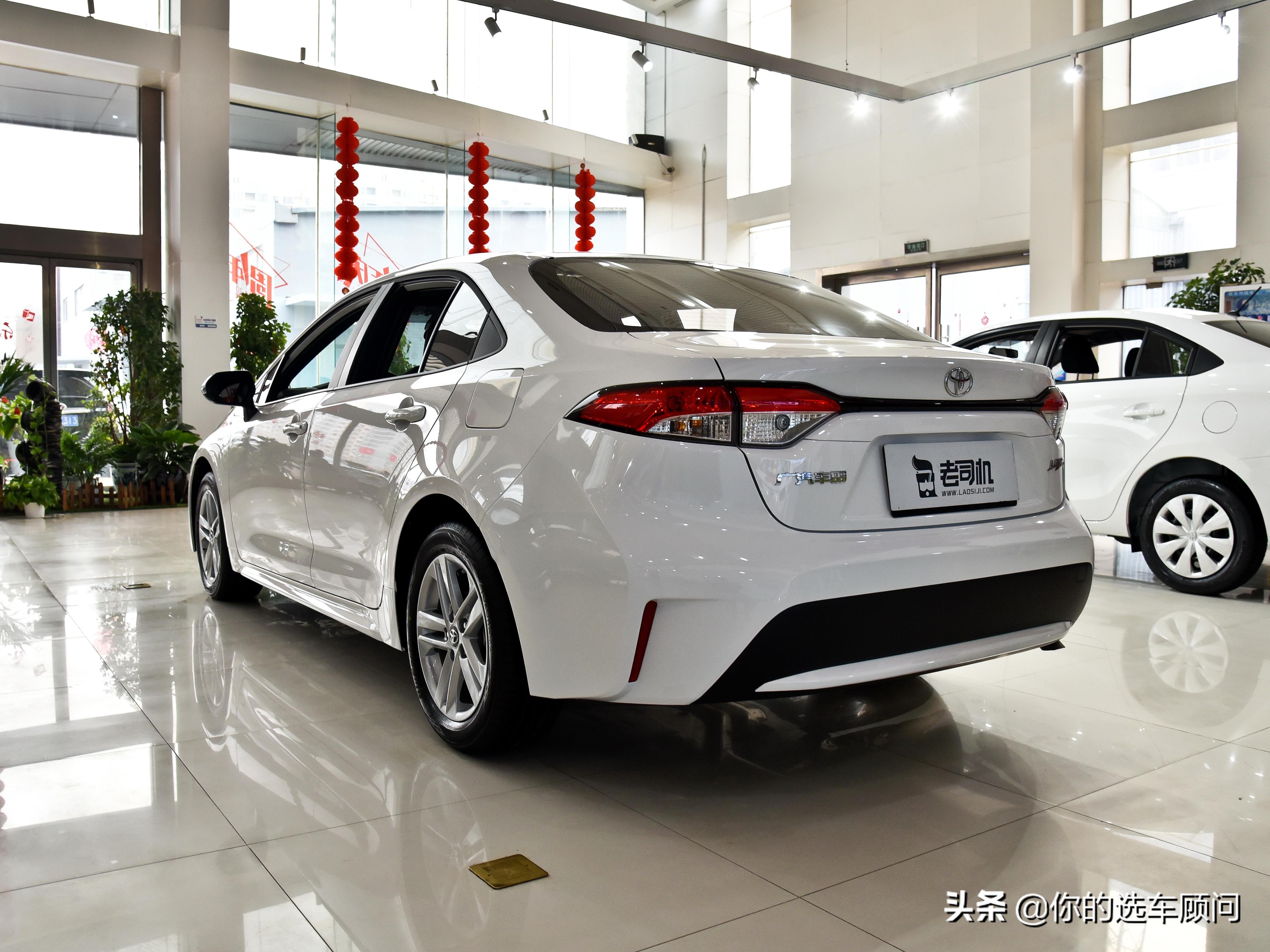 1.5l 自动挡,5.1l油耗日系省钱高口碑实用家轿,带你看丰田雷凌