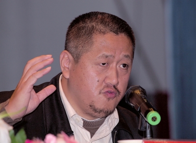 北大教授：为何骂“白岩松”崇拜权贵、崇洋媚外？是被儿子坑的吗