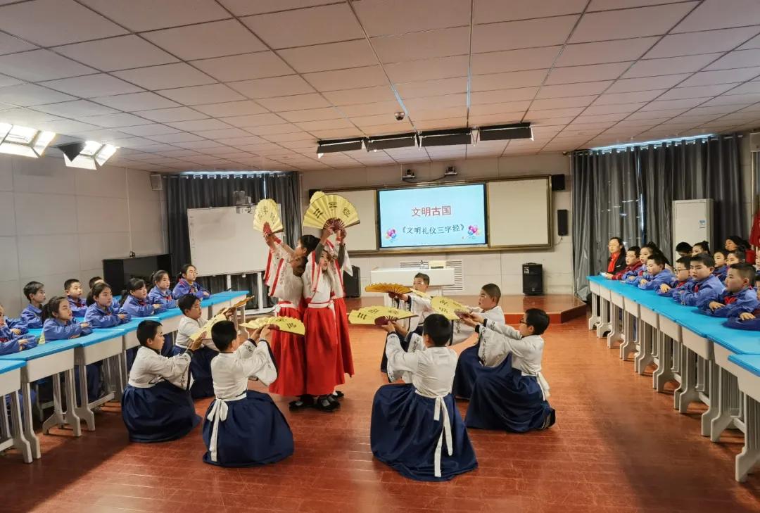 树魂立根 务实前行 延川县城关小学2020——2021学年度第一学期工作总结