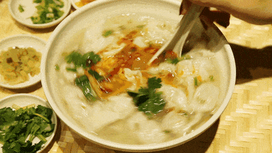 23年馄饨老店秘制汤底调配法与经典馅料配方大全