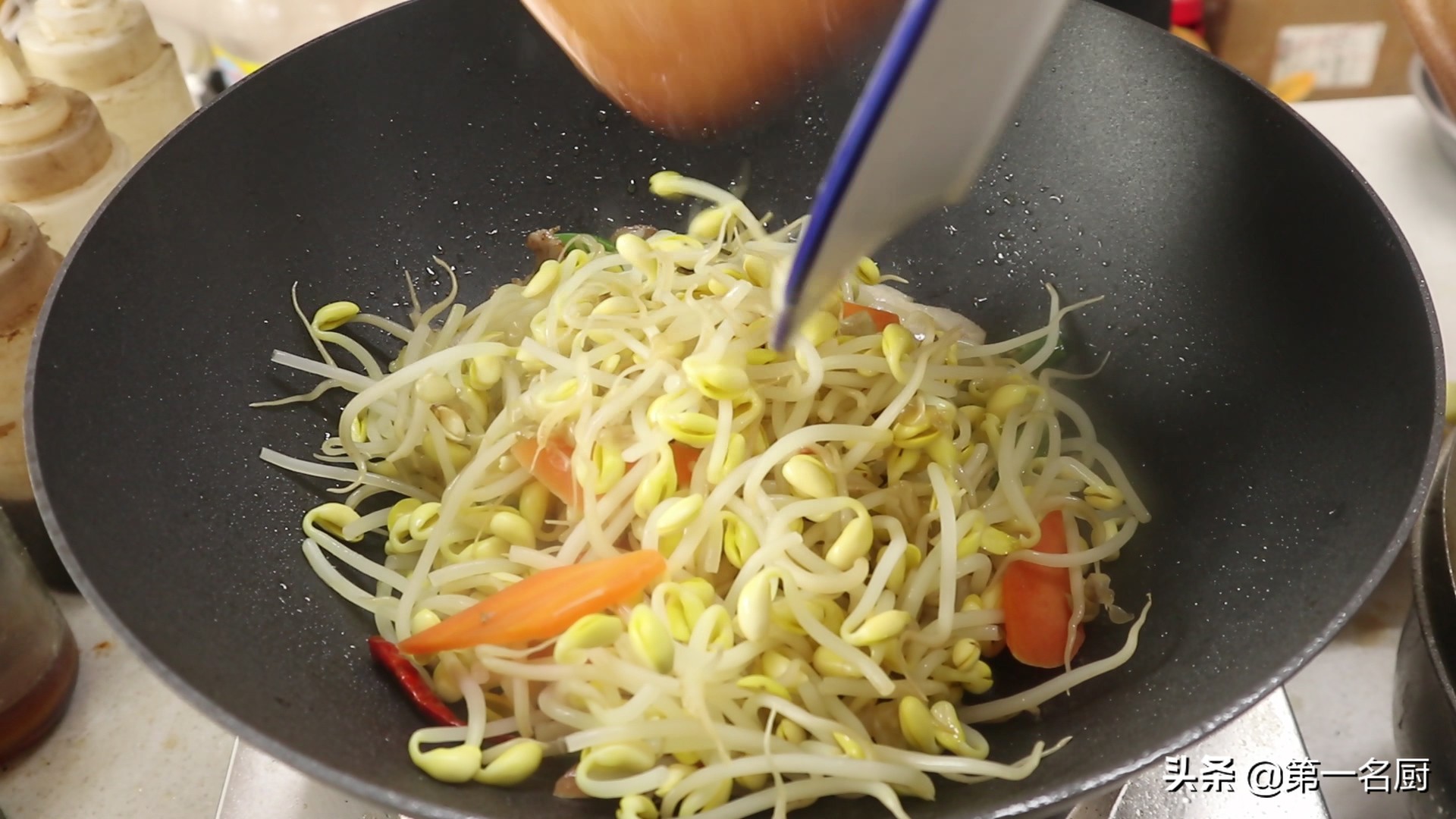 豆芽怎么炒好吃,豆芽怎么炒好吃又簡(jiǎn)單