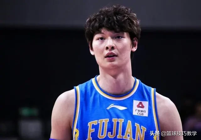 為什么中國球員去不去nba（這位中國球員，被灰熊選中，4年了，為何到現在還沒去NBA？）