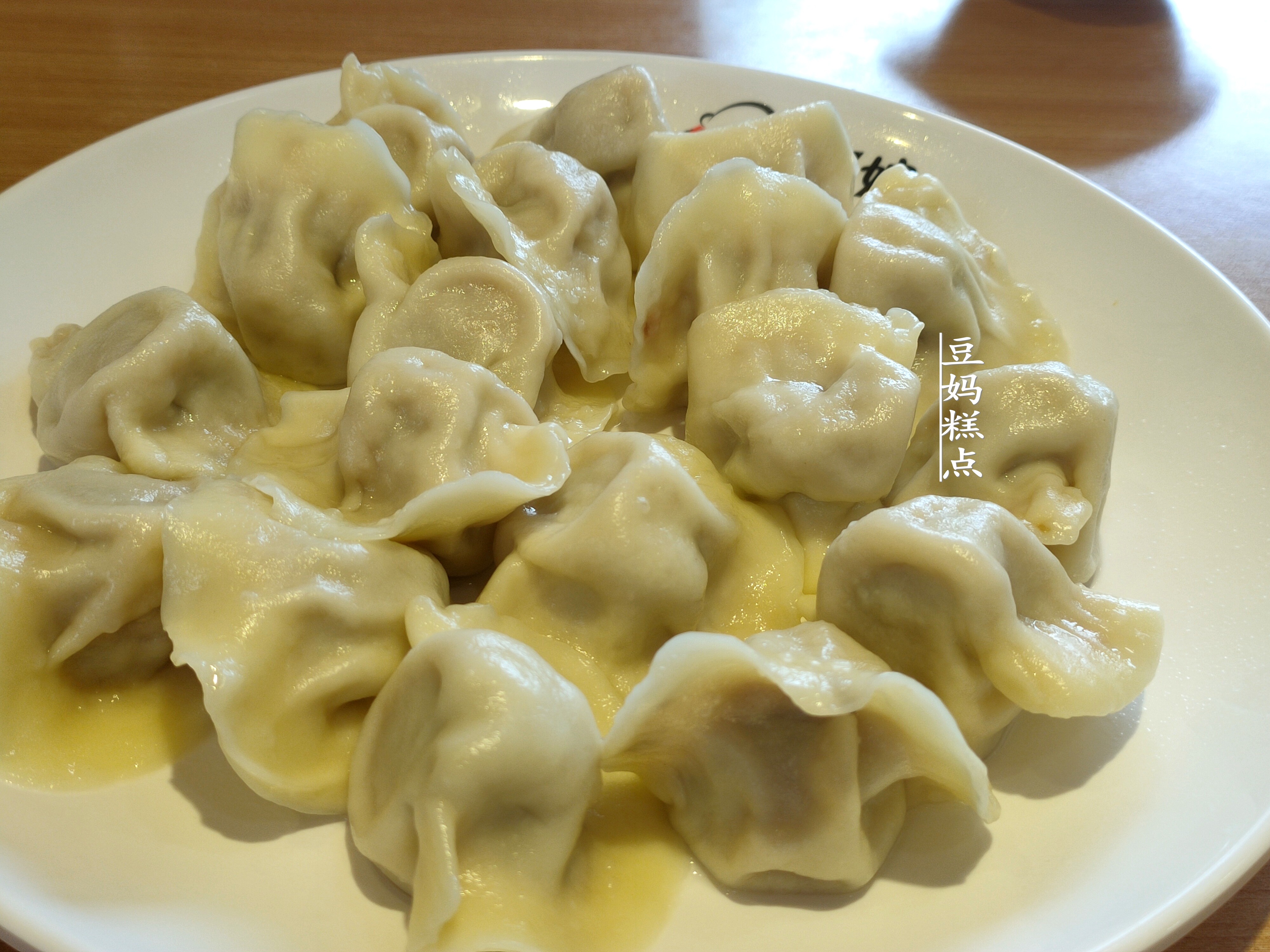 打卡人气饺子馆，1大3小41元吃撑，这家饺子馆为何日常爆满？