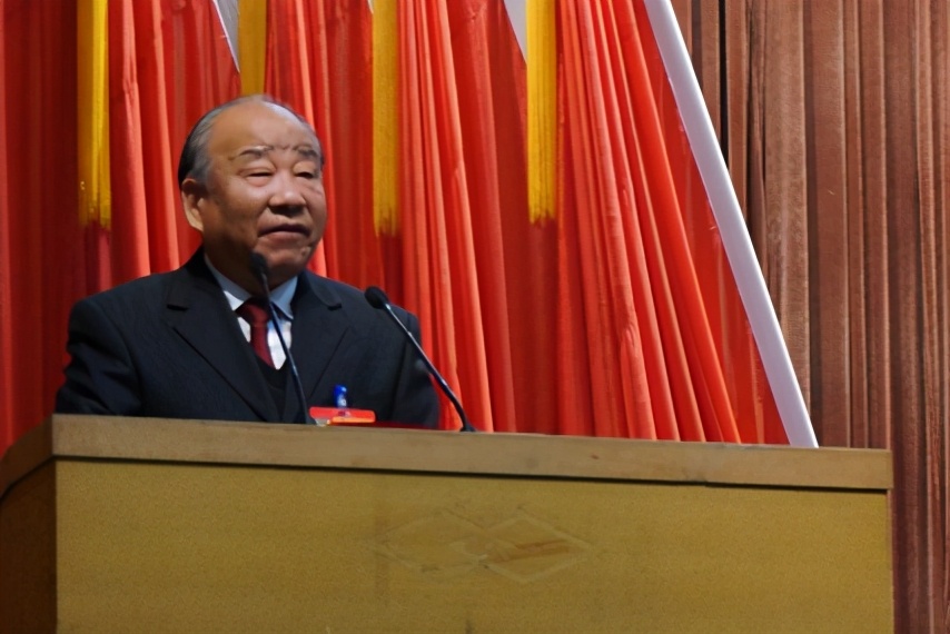 兄弟争做董事长，父子恩断义绝：上虞染料富豪的“家族恩怨”