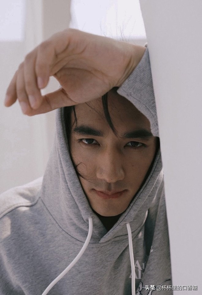 《一生一世》9演员私服照！梅行是1997年小鲜肉，宏晓誉170大长腿