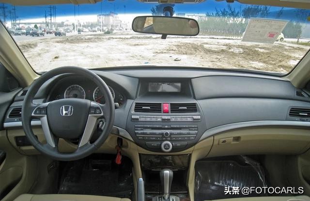 本田雅阁2005-2018车型进化史实拍，哪款才能叫经典？