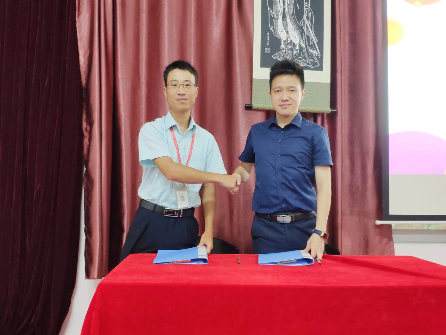 重磅！珠海市首个无人机AOPA考证培训基地在南方IT学院挂牌成立啦