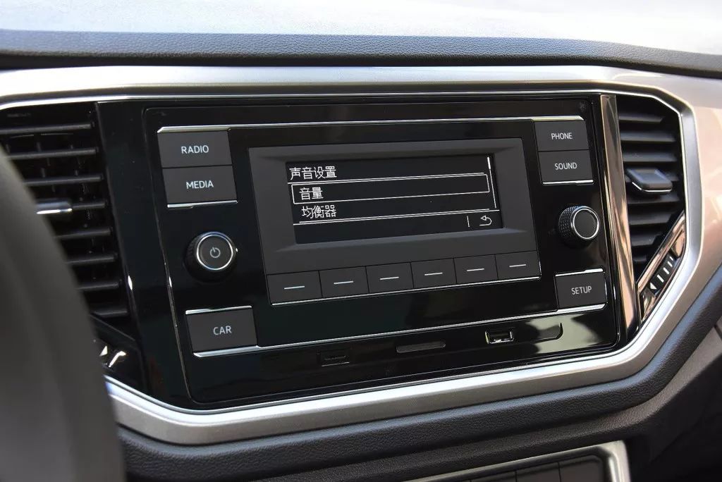 大众专为年轻人打造，这款SUV月销过万，明年引进敞篷版