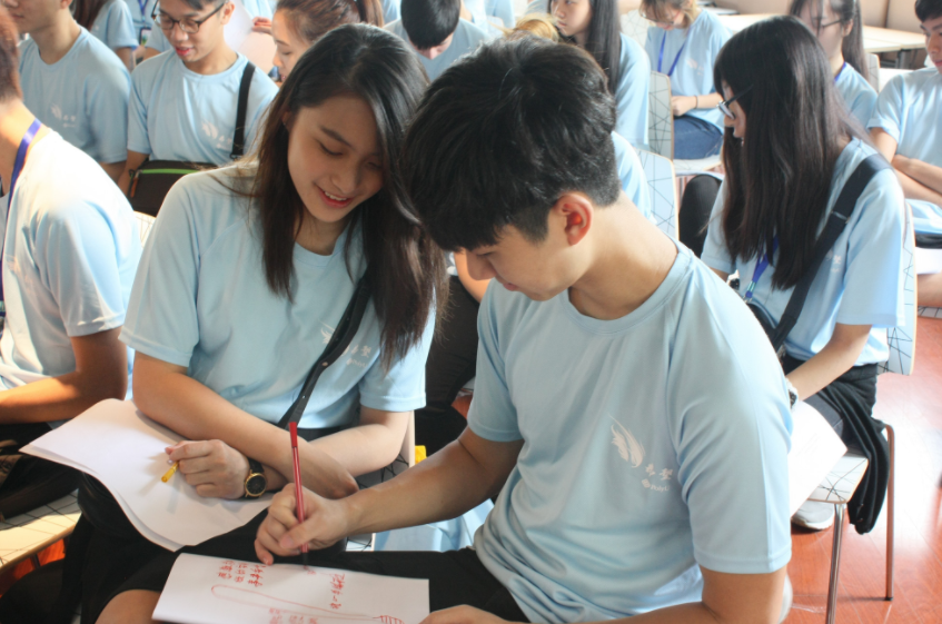 大学食堂的WiFi密码火了，学霸表示很轻松，学渣很“头疼”