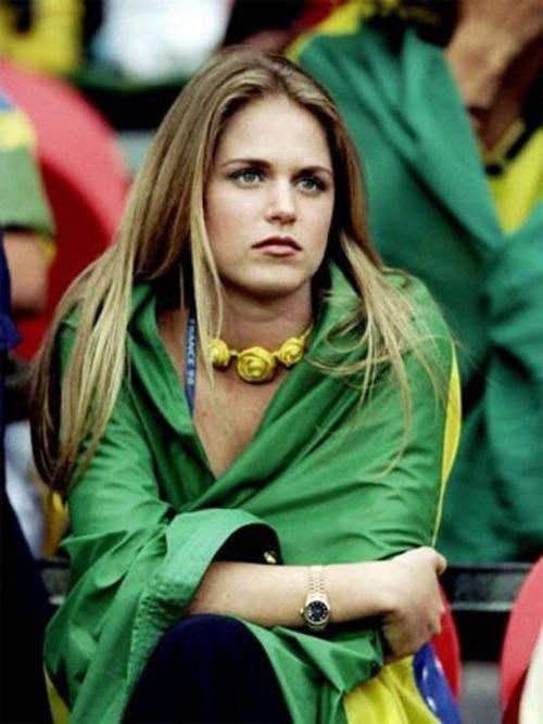 98年世界杯决赛罗纳尔多的神秘遭遇，阻止了巴西队世界杯三连冠