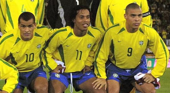 世界杯巴西队02年(02年世界杯巴西阵容有多恐怖！内马尔打替补？绝对不可能)