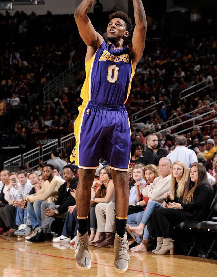 nba哪些球星出战靴（除了耐克，NBA球员还穿过哪些球鞋？中国李宁、安踏均上榜）