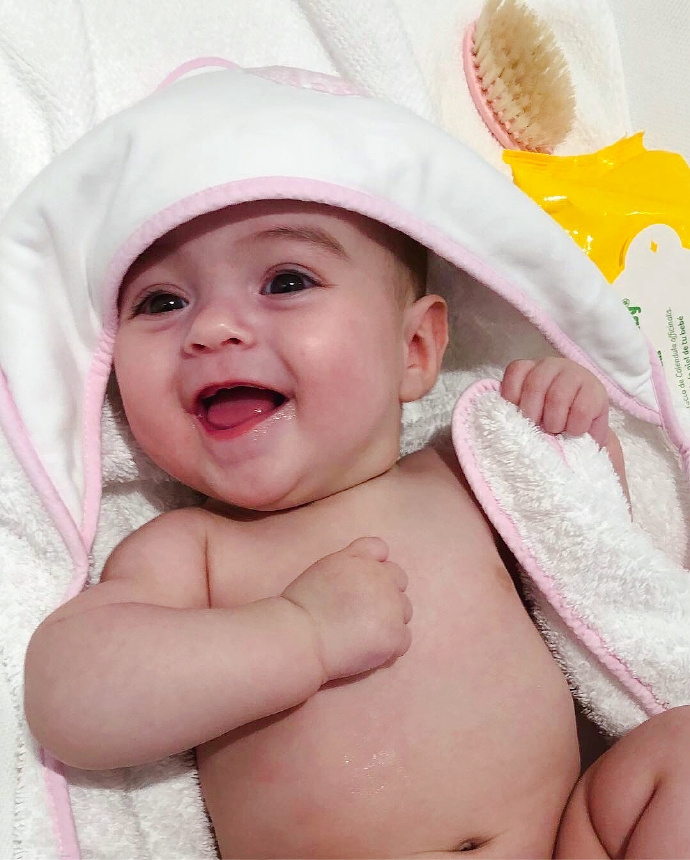 c罗几个老婆（C罗求婚乔治娜成功！恋爱2年育有1女乔妹带4个娃 罗妈：她是我儿媳）