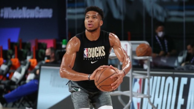 nba季后賽為什么要延期了（NBA罷賽日！三場季后賽全部推遲，詹皇：受夠了，我們要求改變）