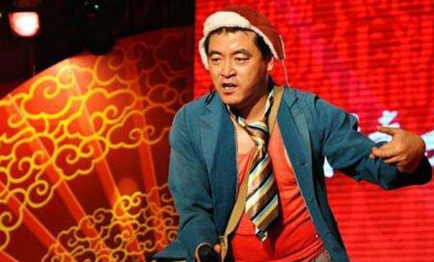 何晓影艺术学校（拒做赵本山徒弟）