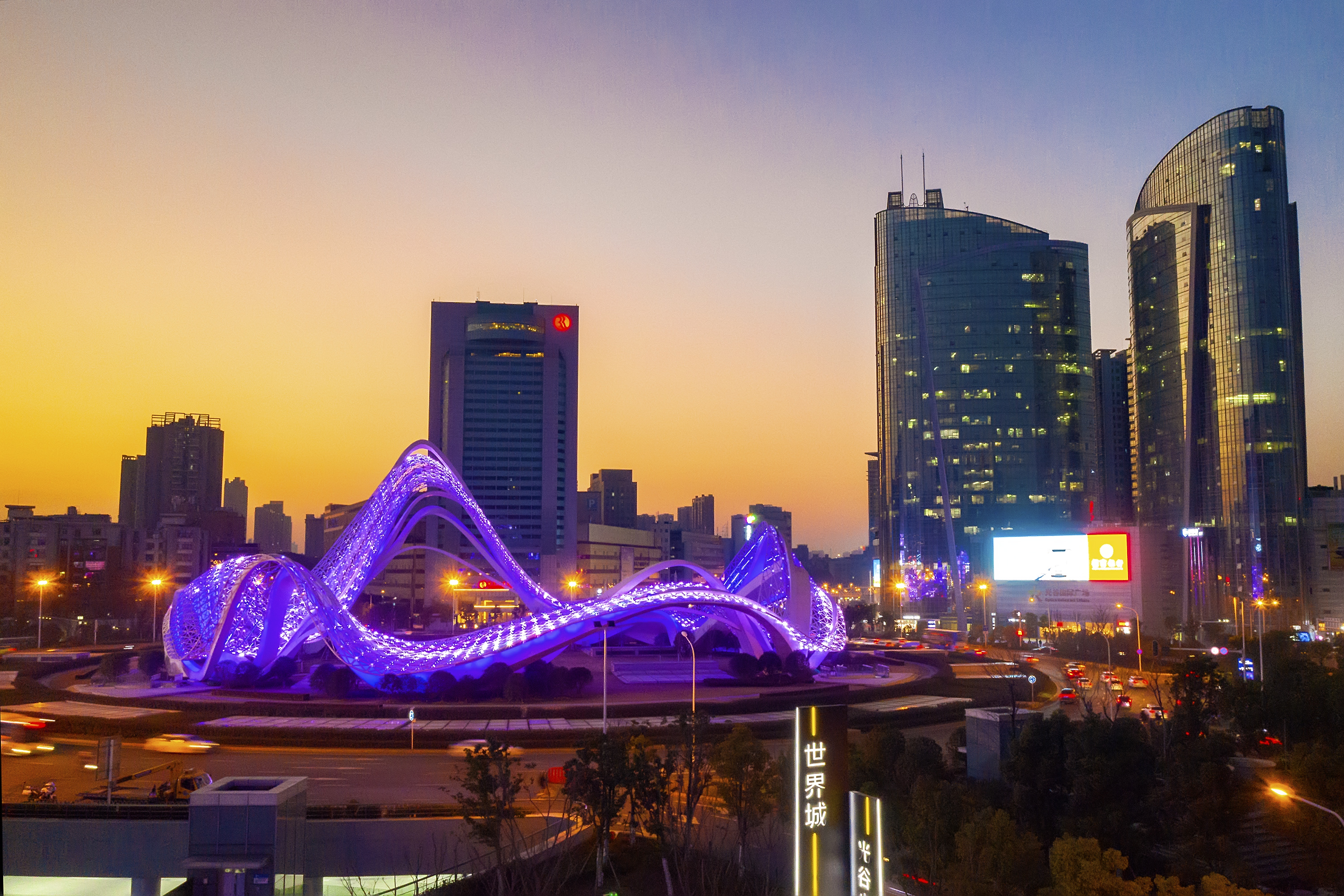 武汉光谷广场 武汉光谷广场在哪个区-徐拾记官网