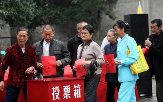村干部“一肩挑”，迎来4个好处，满足这两个条件才能参加选拔