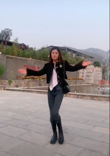 女保安事件進展（33歲女網紅慘遭粉絲殺害，疑因打賞起糾紛，最后一條動態引人唏噓）