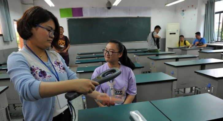 老师参加高考监考，几天下来能领到多少钱？一线教师口径不一