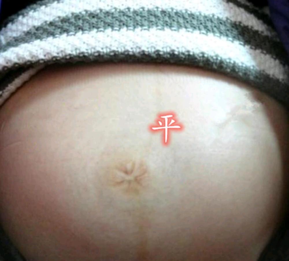 孕妈怀孕后，肚脐也发生了变化，“凸”出来的原因无外乎三种