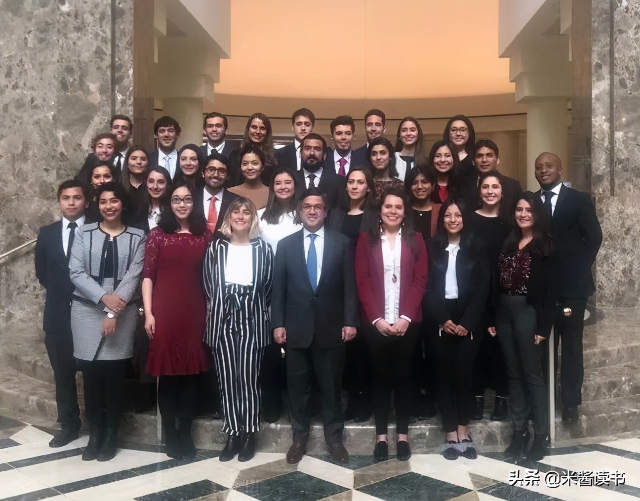 10年了，那个保送清华，连续3年成绩第一的女孩，现状如何孩