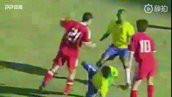 2004年土伦杯（封尘往事被挖出！国足曾经在土伦杯战胜巴西，想都不敢想的事）