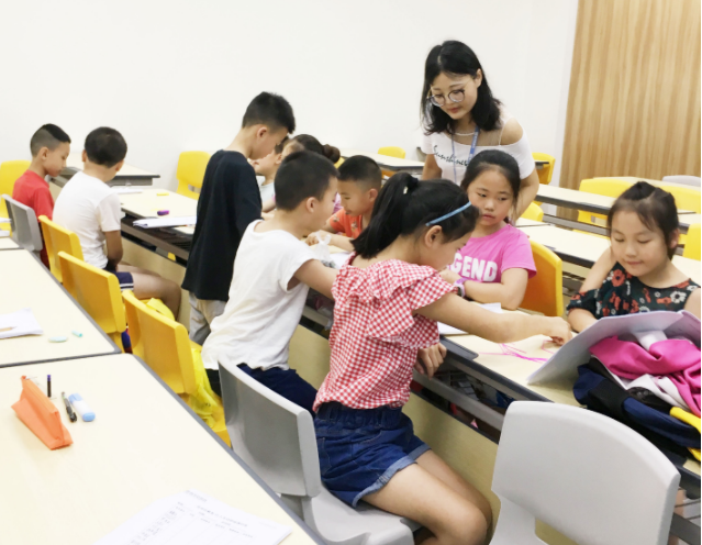 校外培训班又有新调整，教培机构可以继续开放，但要满足相关条件