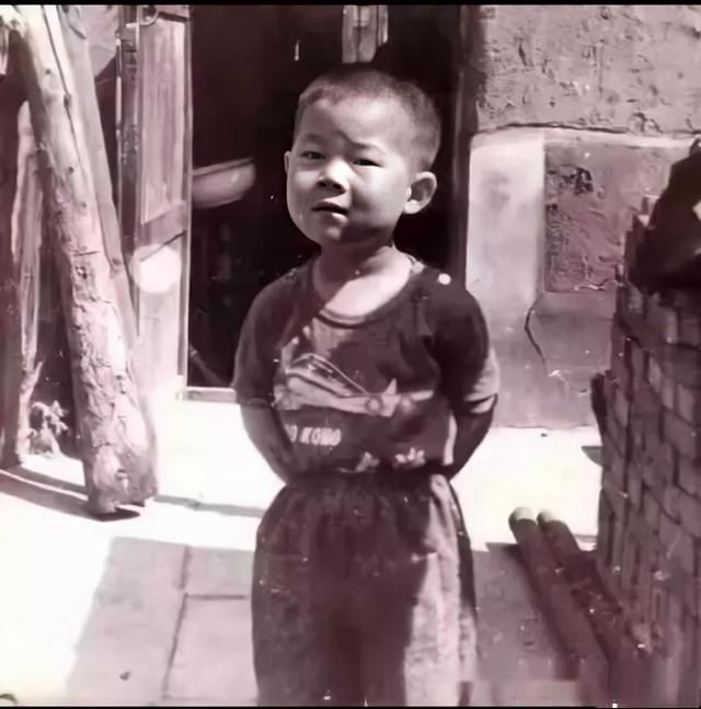 郑敏为何嫁穷小子岳云鹏？做他背后的女超人，