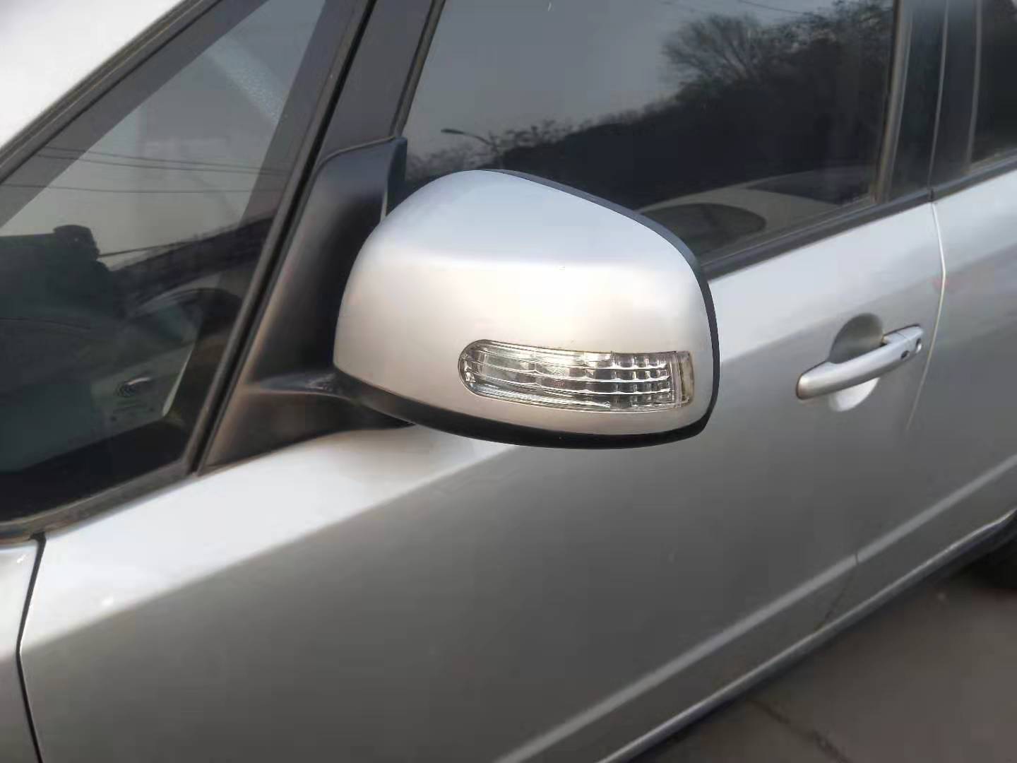 2万多收了一辆铃木天语SX4，配置高、车况好公里少、大家说值吗？